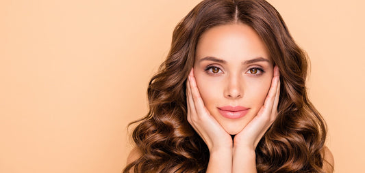 How Chlorella Supports Stronger, Shinier Hair Naturally